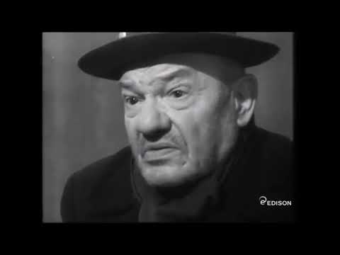 Dialogo di un venditore di almanacchi e di un passeggiere di Ermanno Olmi